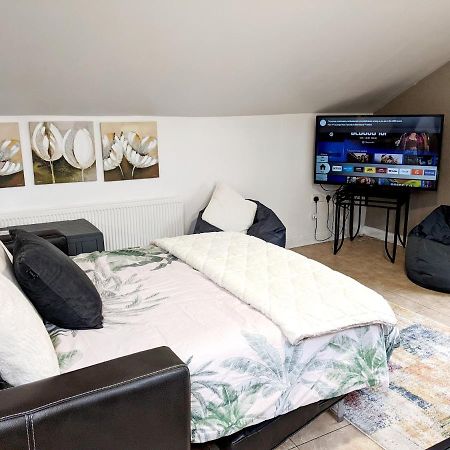 Forest View Impeccable Two Bedroom House 罗斯特雷弗 外观 照片